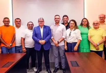 Em reunião o governador João Azevedo diz que o candidato poderá ser de um partido aliado em Guarabira